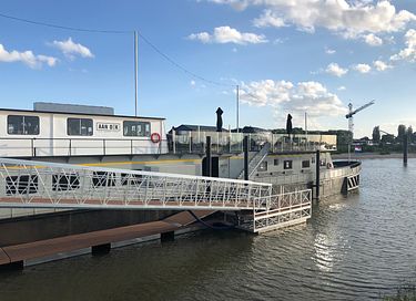 B&B op een schip met uitzicht op uiterwaarden - 6