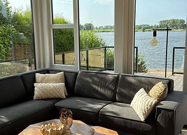 Logement de vacances moderne avec terrasse et vues - 3