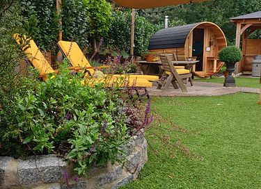 Unique circus wagon with jacuzzi and sauna - 16