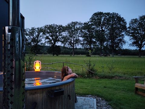 Tiny house (5p) met weids uitzicht en hottub - 5