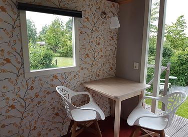 Rustige overnachting in knusse pipowagen  - 8