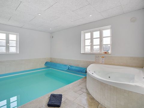Vakantiehuis met zwembad en bubbelbad - 2