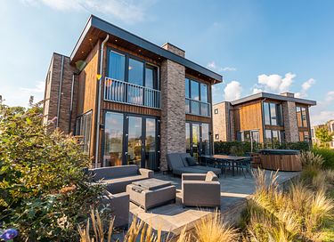 Wellness-Villa am Wasser für 10 Personen - 2
