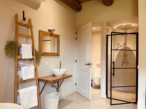 Appartement avec baignoire dans une ancienne ferme - 4