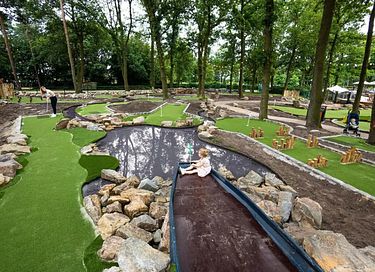 Ruime lodge op een leuk park aan het water - 28