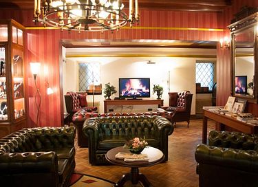 Un hôtel classique à la frontière entre la ville et la nature - 24