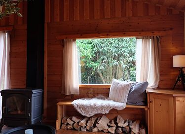 Maison dans la forêt en bois avec jardin spacieux - 2