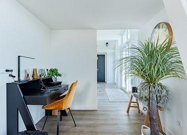 Penthouse on the beach with large balcony - 9