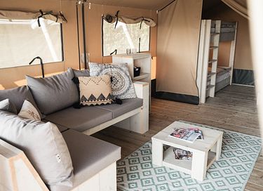 Spacious glamping tent on the coast - 4