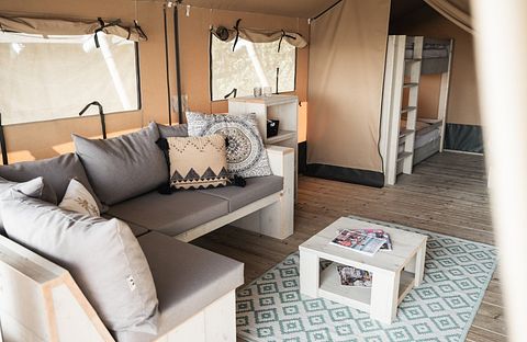 Spacious glamping tent on the coast - 4