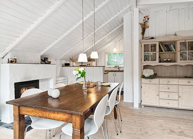 Vakantiehuis omgeven door groen met terras - 21