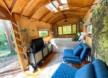 Beautiful gipsy wagon for 2 people - 11