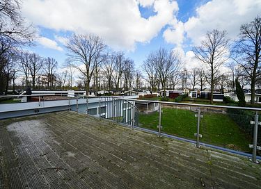 Vrijstaande chalet in een bosrijke omgeving - 11
