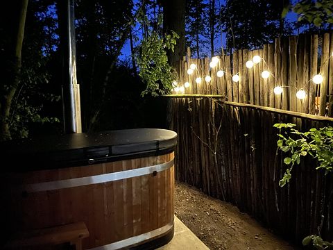 Camping Pod inmitten des Waldes mit privatem Whirlpool - 3