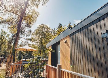 Lodge avec jacuzzi privé dans les bois - 4