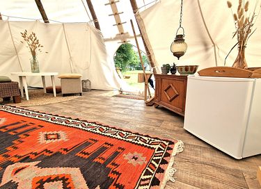 Schlafen in einem echten Tipi am Wasser - 3