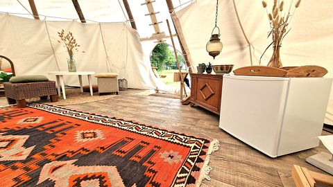 Schlafen in einem echten Tipi am Wasser - 3