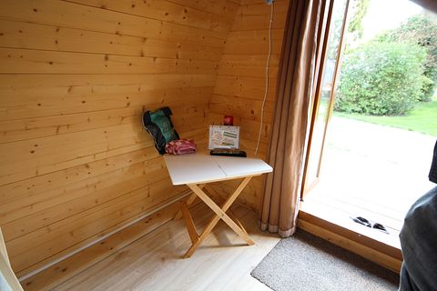 Cozy cabin on a lovely campsite - 5