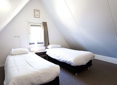Gruppenunterkunft mit Sauna in Wassernähe - 9