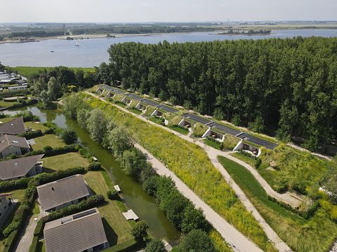 Unieke 'hotelkamer' in een dijk (Zeeland) - 2