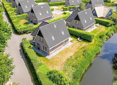 Luxury wellness villa in Friesland - 36