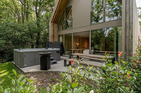 Geräumiges Ferienhaus (8p) mit Jacuzzi - 2