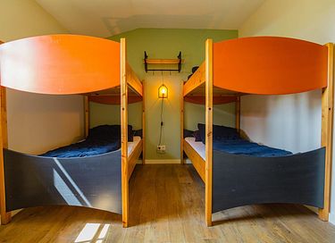 Grote en moderne boerderij (26p)  - 33
