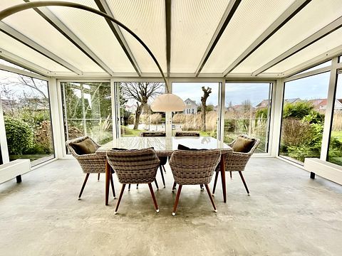 Spacious holiday home with waterfront garden - 5
