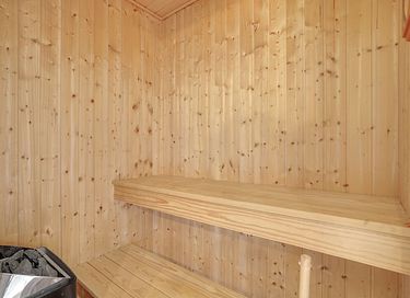 Gezinswoning met grote tuin en sauna - 14