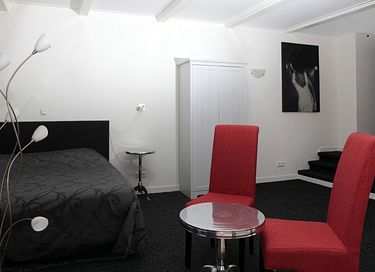 Hotel aan de gracht in historisch Dokkum - 13