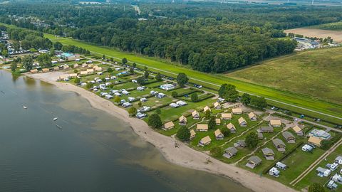 Tente Glamping pour 4 personnes dans un parc - 2
