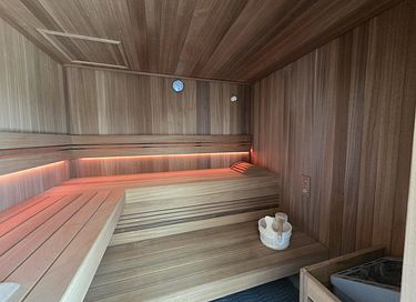 Romantic overnight stay with sauna and jacuzzi - 19