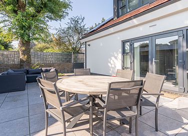 Résidence familiale avec jardin et terrasse - 25