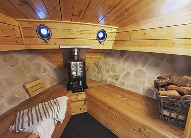 Bateau-sauna privé avec un beau design - 2