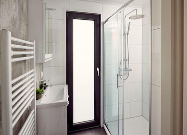 Lodge met omheinde tuin, sauna en hottub - 13