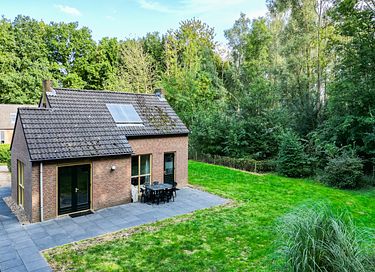 Detached bungalow on the edge of the forest - 31