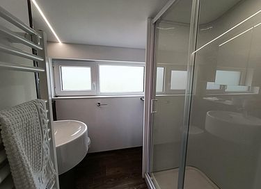 Vakantiehuisje met terras en uitzicht - 14