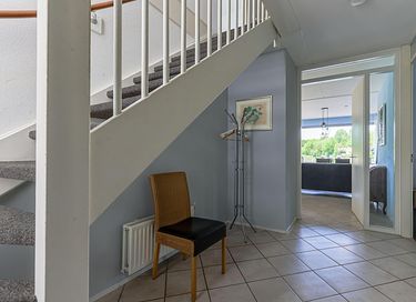 Ruime 8-persoons vakantiewoning aan het water - 13