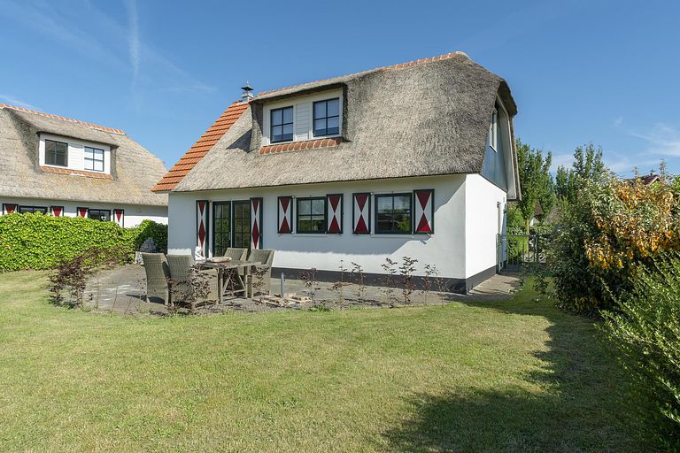 Familienhaus mit geschlossenem Garten am Rande der Dünen - 1