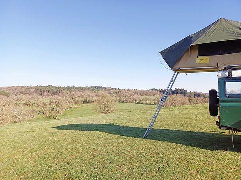 Abenteuer im Landrover mit Zelt auf dem Dach - 4