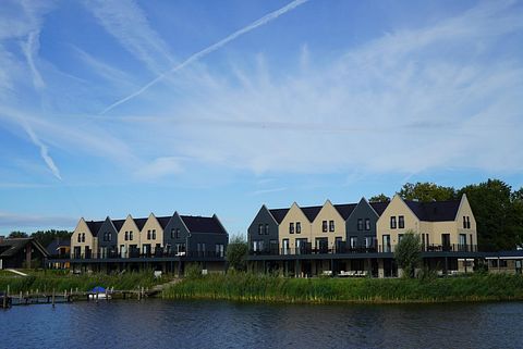 Balkon met uitzicht op het meer - 4