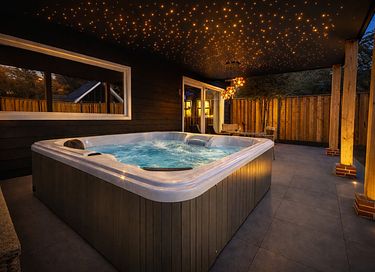 Wellness Lodge mit Sauna, Jacuzzi und Hammam - 26