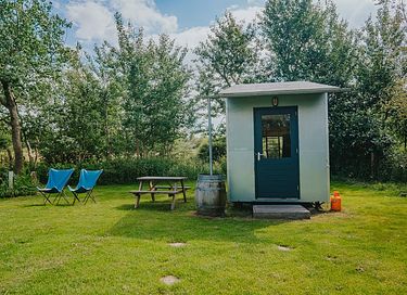 Clever gestaltetes Tiny House auf niedlichem Campingplatz - 2
