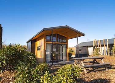 Tiny lodge near a beach and lake