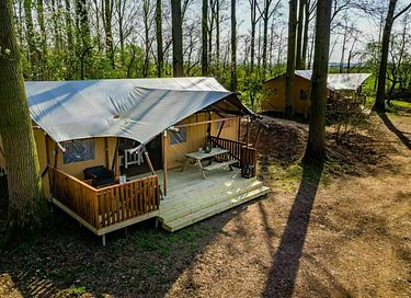 Ingerichte safaritent met privé hottub - 7