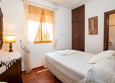 Vakantiehuis met zwembad in mooie omgeving  - 15