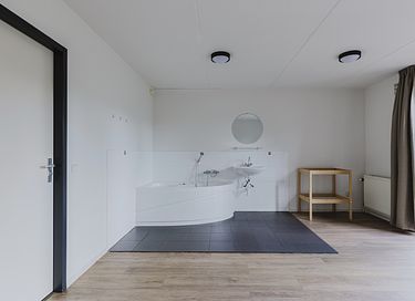Geräumige Gruppenunterkunft mit überdachter Terrasse - 26