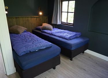 Voormalige boerderij aan het Veluwemeer (16p) - 16