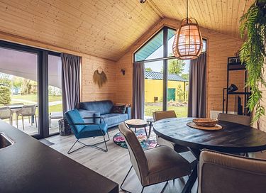 Colorful Tiny House near the Veluwe Mountains - 5