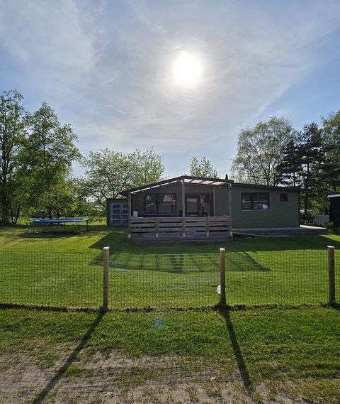 Houten lodge met omheinde tuin in Duitsland - 3